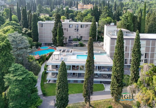 Appartamento a Gardone Riviera - MGH - Lake & Love Apartment Appartamento a Gardone Riviera - MGH - Lake & Love Apartment