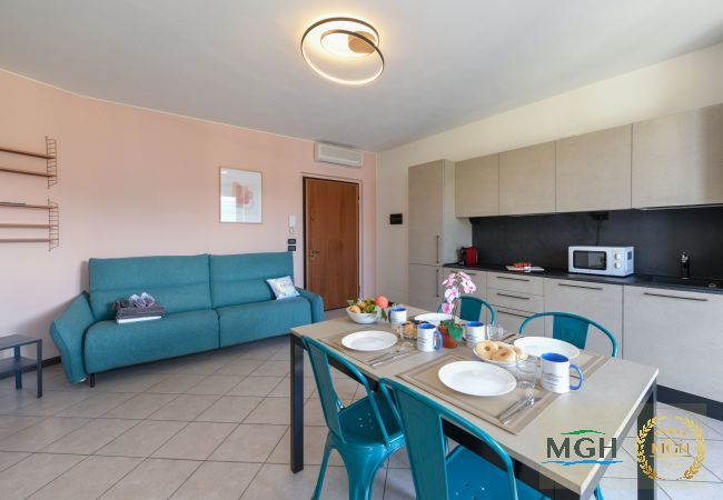 Appartamento a Toscolano-Maderno - Palazzo Garda - Modern Lake Apartment 3 Appartamento a Toscolano-Maderno - Palazzo Garda - Modern Lake Apartment 3