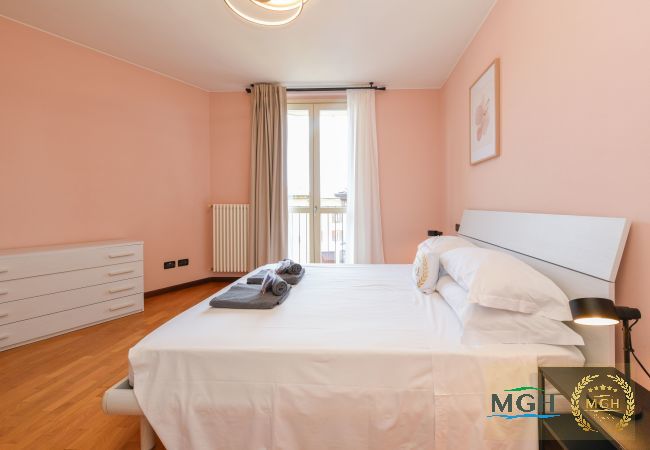 Appartamento a Toscolano-Maderno - Palazzo Garda - Modern Lake Apartment 3 Appartamento a Toscolano-Maderno - Palazzo Garda - Modern Lake Apartment 3