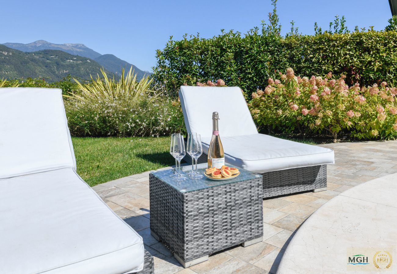 Villa a Salò - MGH Luxury - Villa Caterina