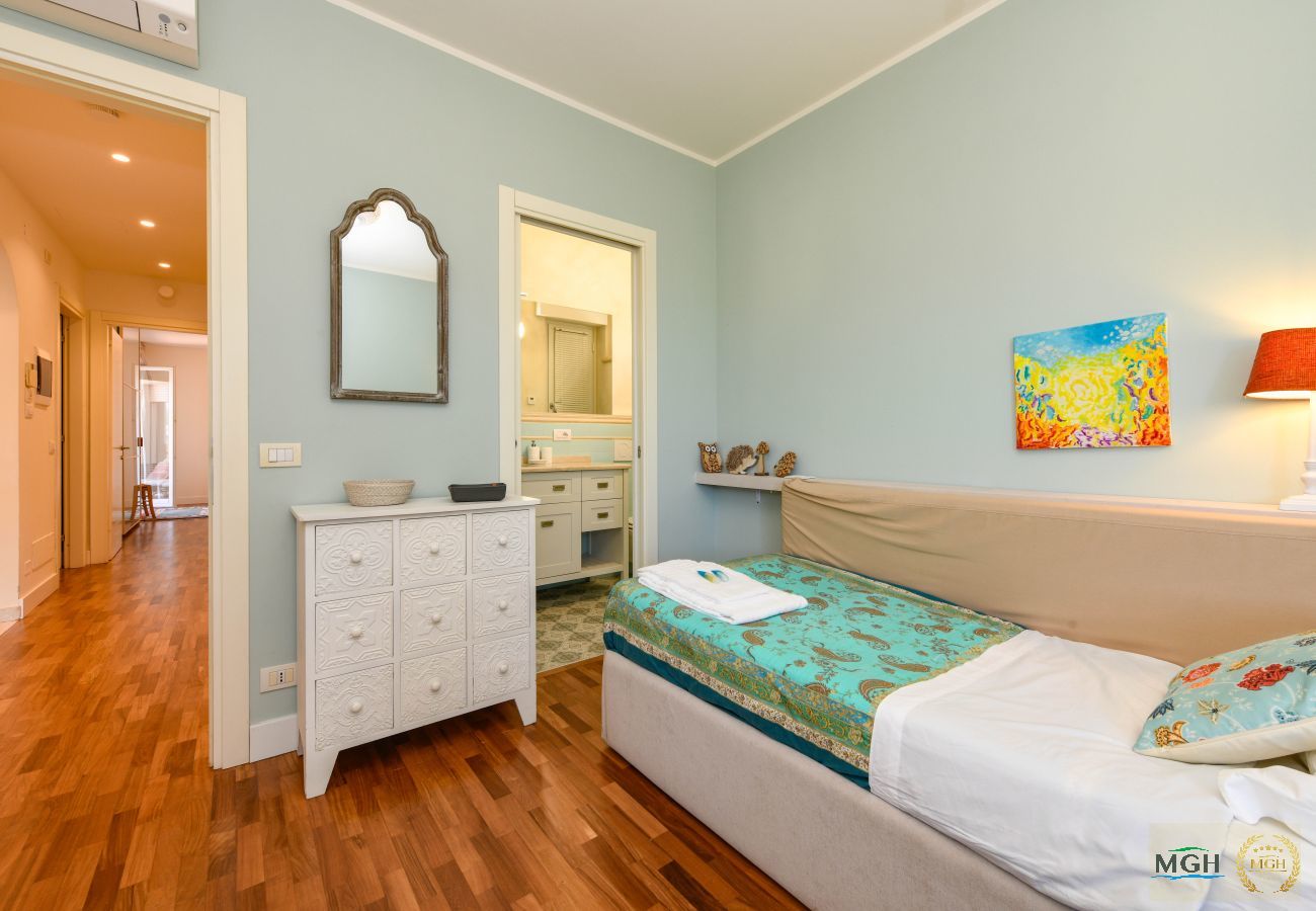 Villa a Salò - MGH Luxury - Villa Caterina