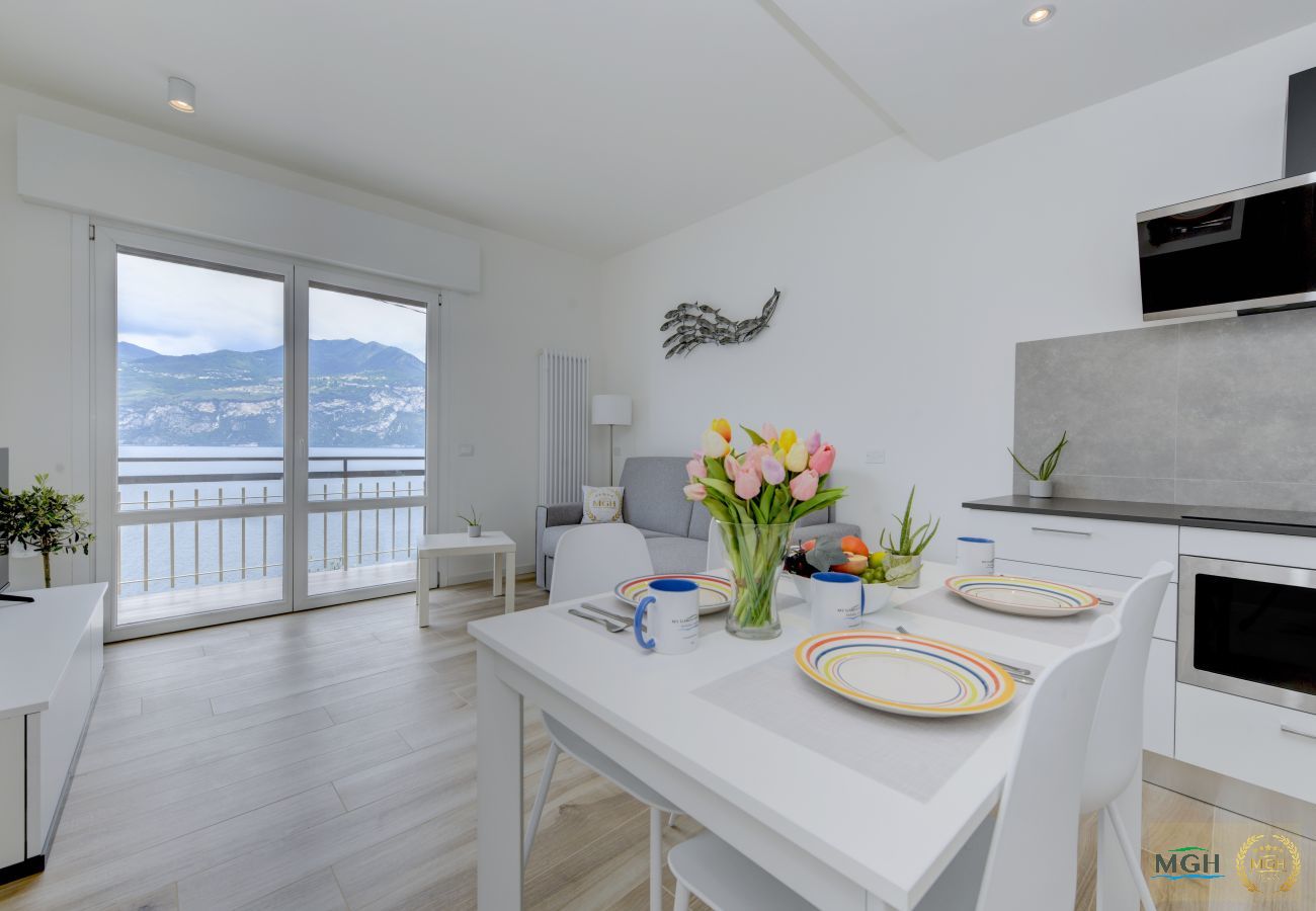 Appartamento a Brenzone - MGH- Ora del Garda Lakeview Apartment