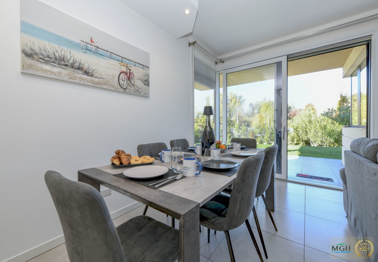 Appartamento a Desenzano del Garda - MGH- Grace Apartment Katya Resort