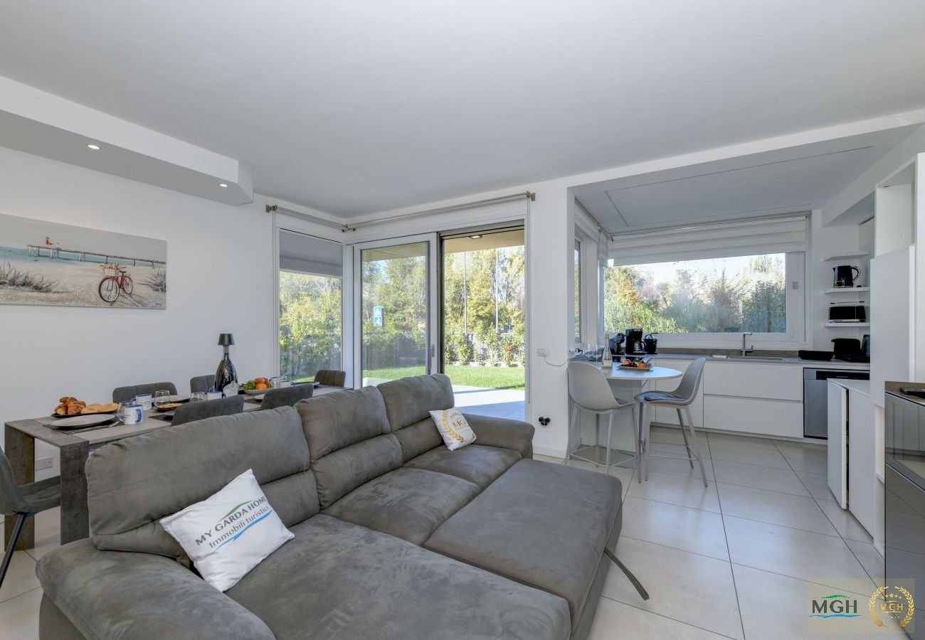 Appartamento a Desenzano del Garda - MGH- Grace Apartment Katya Resort