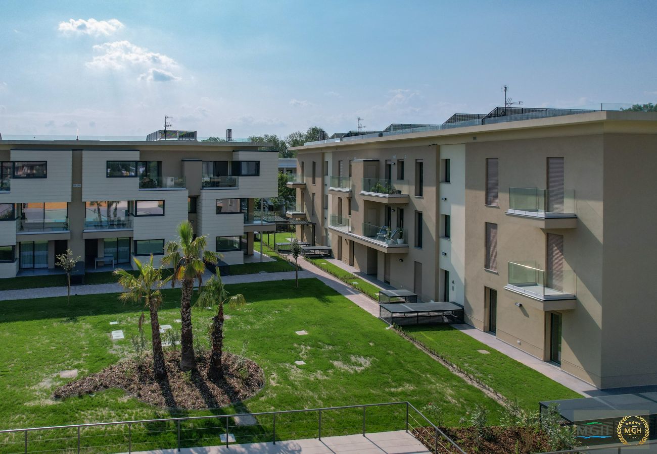 Appartamento a Desenzano del Garda - MGH- Grace Apartment Katya Resort