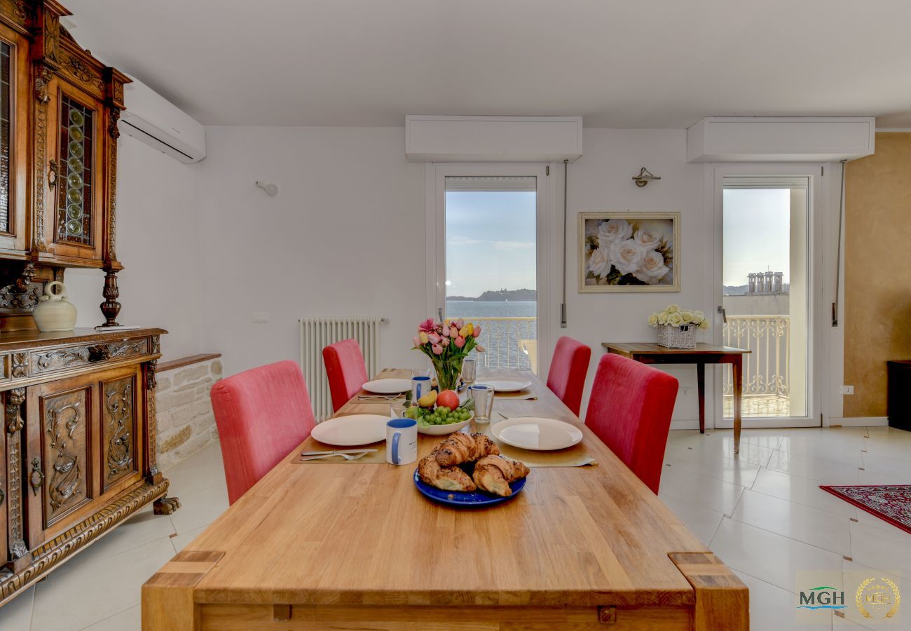 Appartamento a Gardone Riviera - MGH - Lake View Terrace Gardone