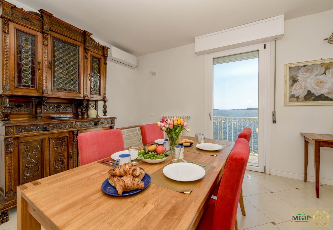 Appartamento a Gardone Riviera - MGH - Lake View Terrace Gardone