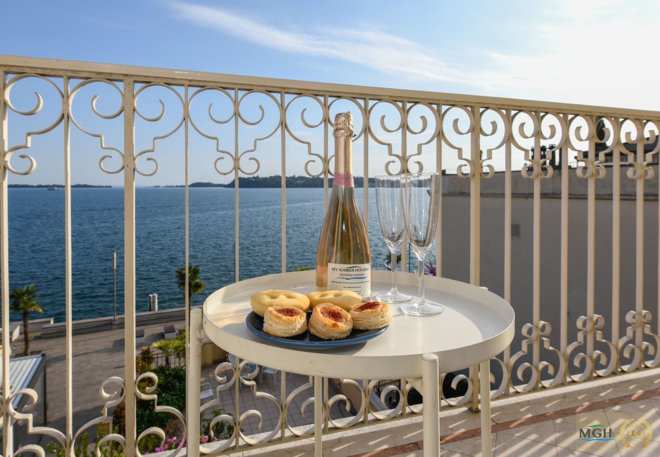 Appartamento a Gardone Riviera - MGH - Lake View Terrace Gardone