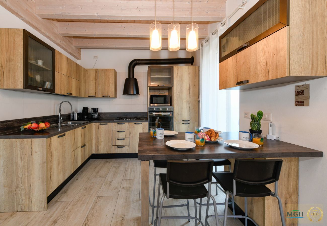 Casa a Peschiera del Garda - MGH- Dama Family Home Peschiera