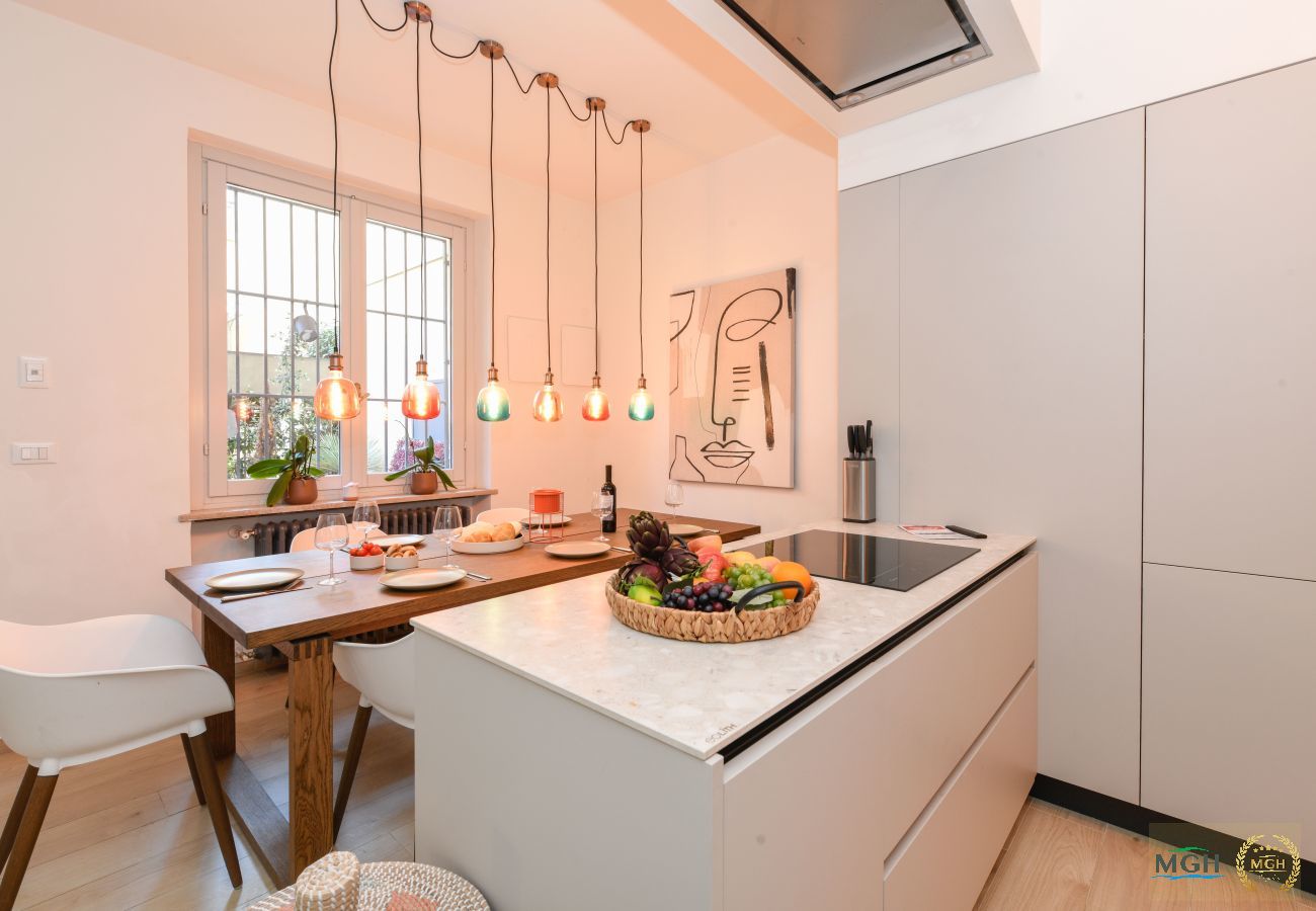 Casa a Desenzano del Garda - MGH Luxury- Sunset Lakeview House Desenzano