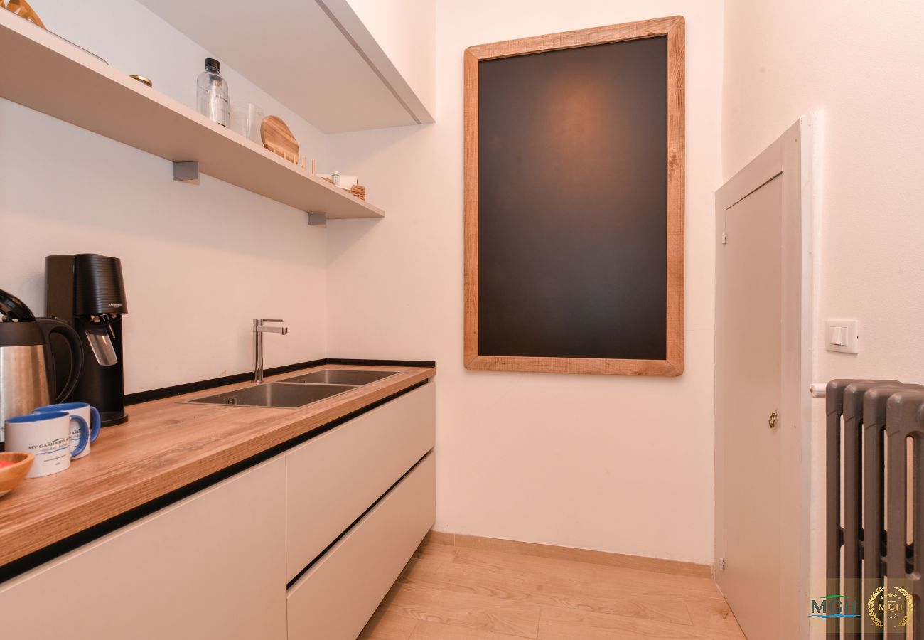 Casa a Desenzano del Garda - MGH Luxury- Sunset Lakeview House Desenzano