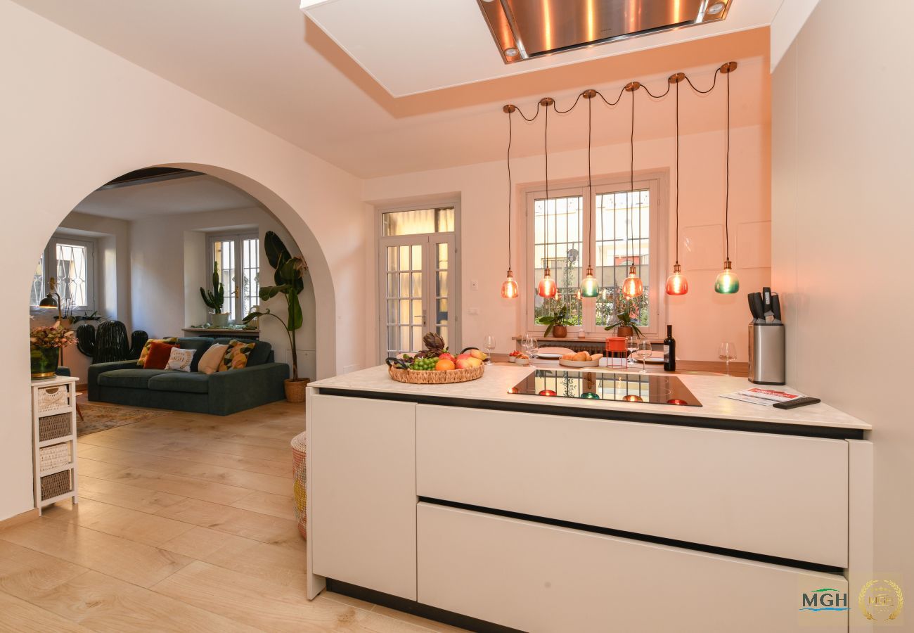 Casa a Desenzano del Garda - MGH Luxury- Sunset Lakeview House Desenzano