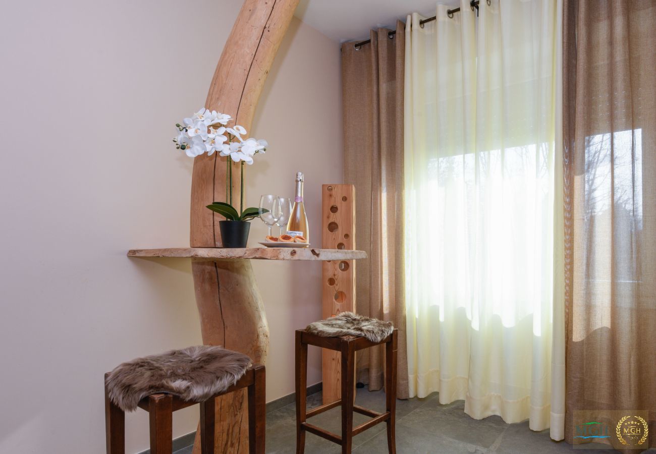 Appartamento a Soiano - MGH Luxury- Romantic SPA & Relax