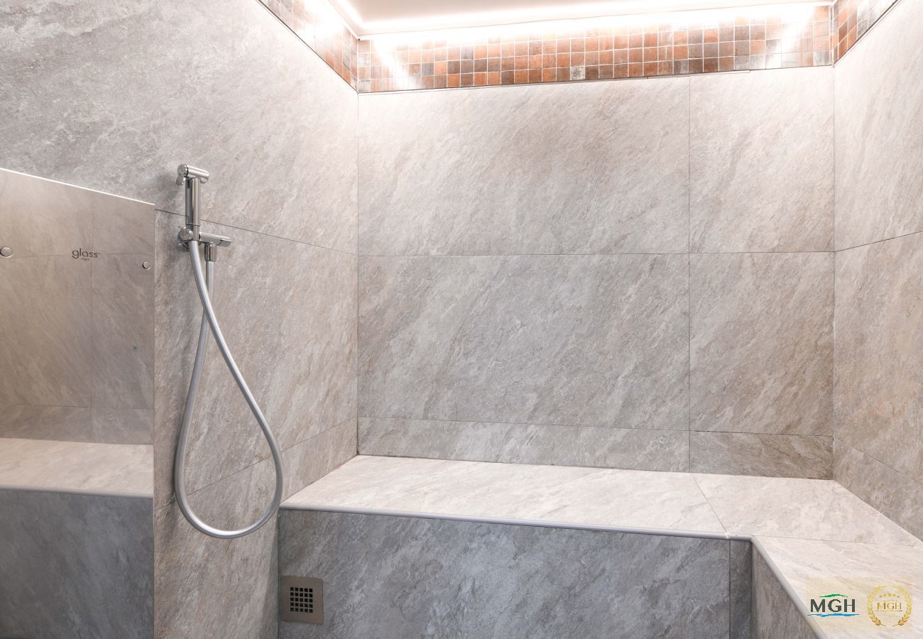 Appartamento a Soiano - MGH Luxury- Romantic SPA & Relax