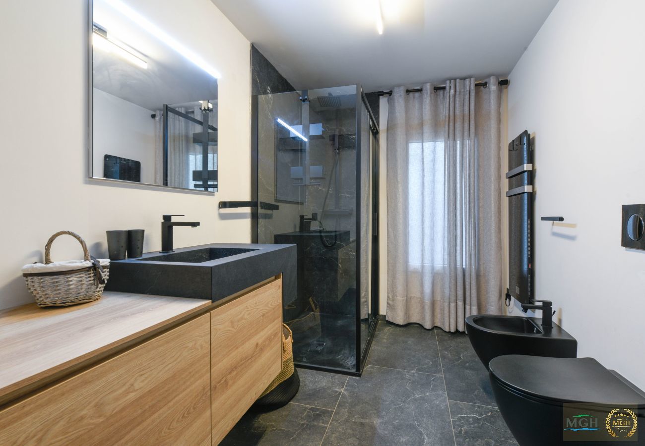 Appartamento a Soiano - MGH Luxury- Romantic SPA & Relax