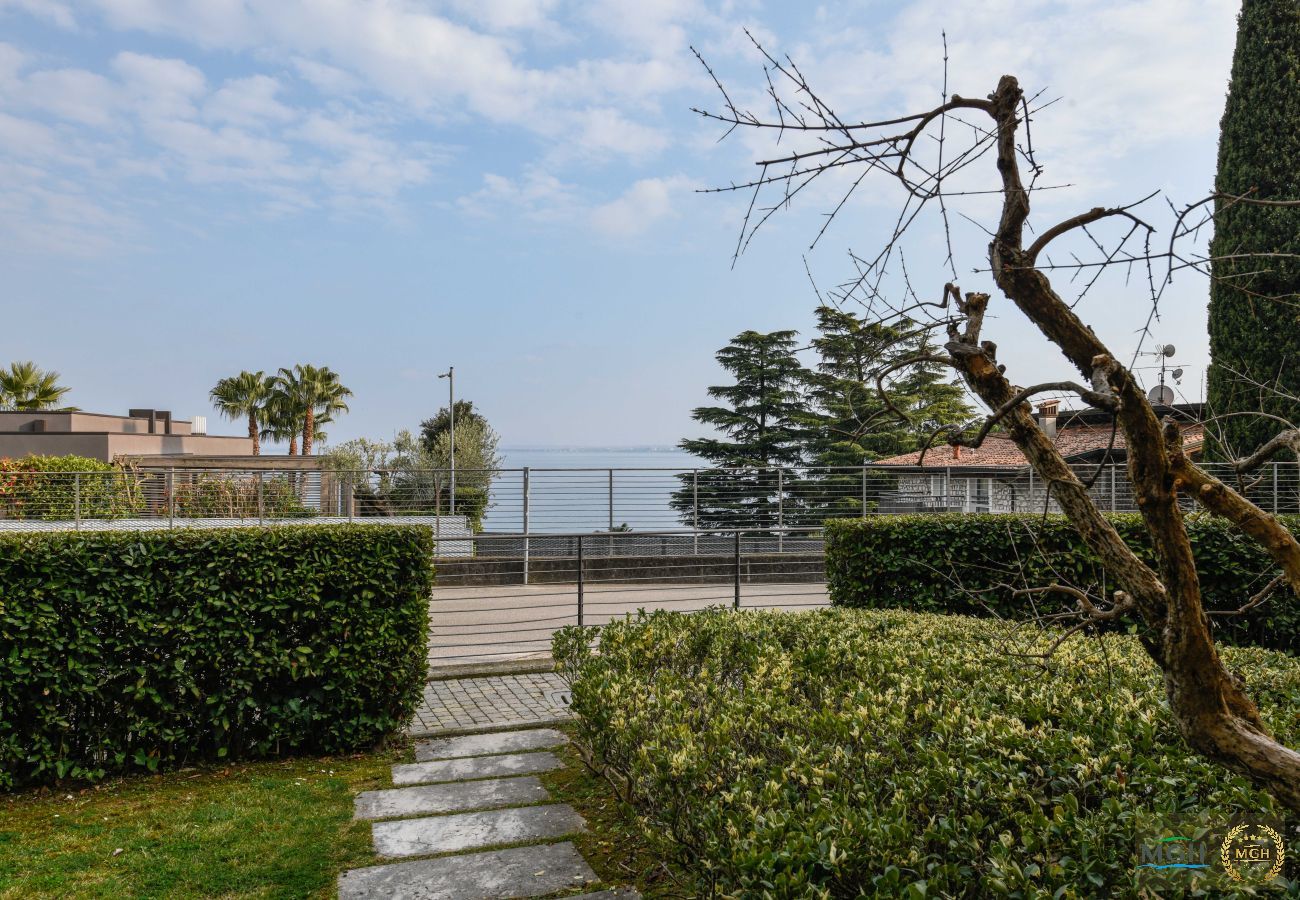 Appartamento a Padenghe sul Garda - MGH- Lake Serenity Apartment