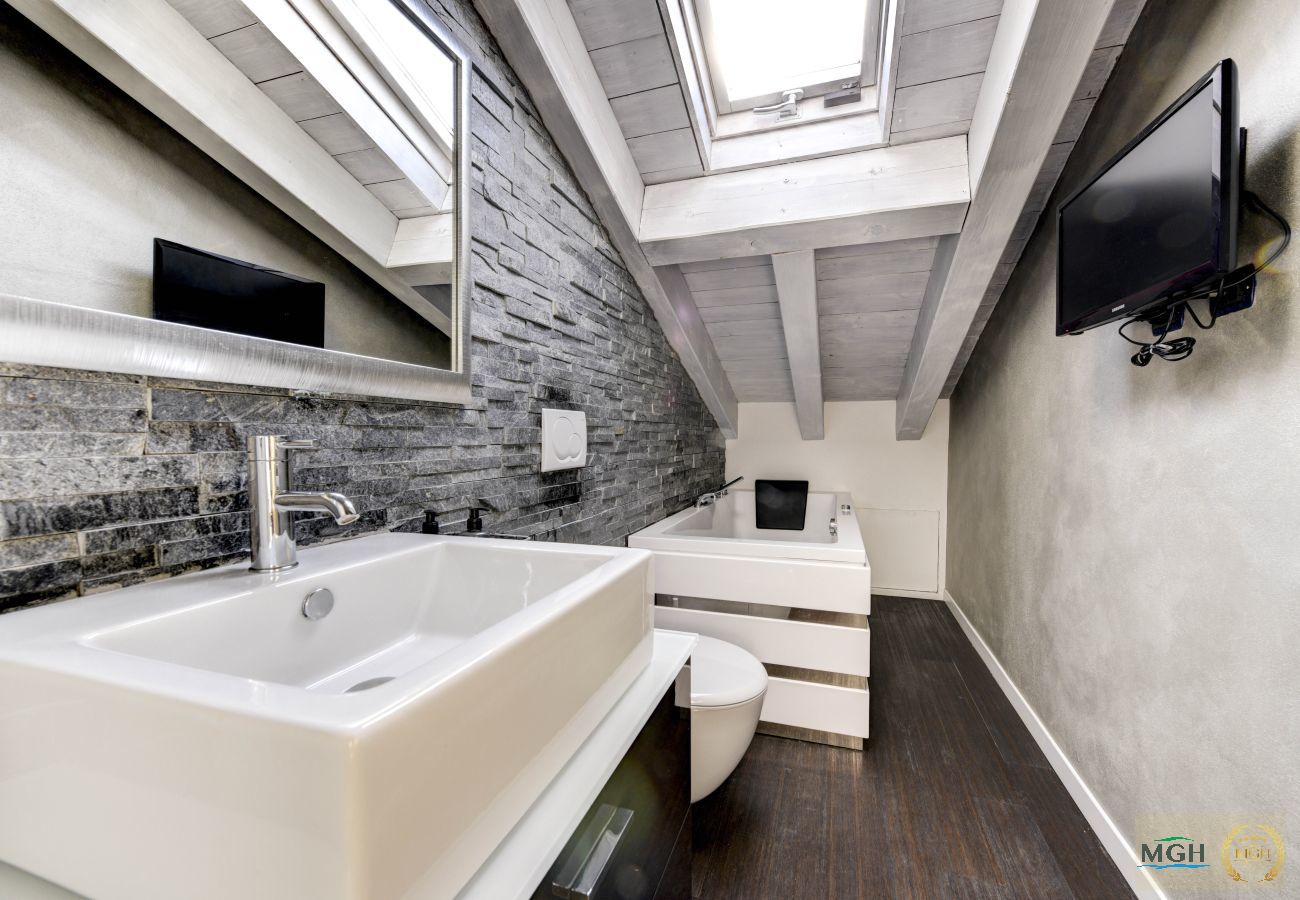 Villetta a Desenzano del Garda - MGH Luxury - Villa Amelie Private Pool & Spa