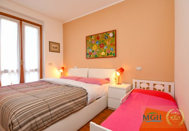 Ferienwohnung in Sirmione - Sirmione Beach Apartment Ferienwohnung in Sirmione - Sirmione Beach Apartment