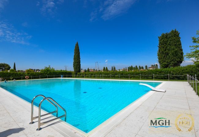 Ferienwohnung in Sirmione - Sirmione Beach Apartment Ferienwohnung in Sirmione - Sirmione Beach Apartment