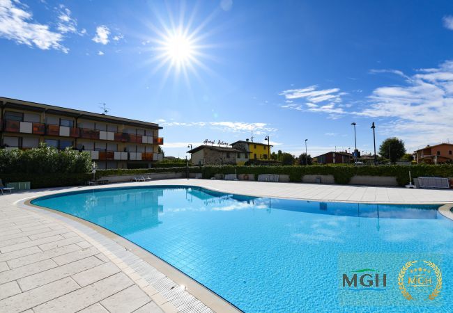 Ferienwohnung in Sirmione - Appartamento Benacus F4 Ferienwohnung in Sirmione - Appartamento Benacus F4