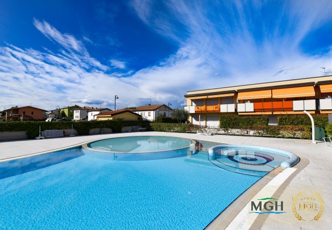 Ferienwohnung in Sirmione - Appartamento Benacus F4 Ferienwohnung in Sirmione - Appartamento Benacus F4