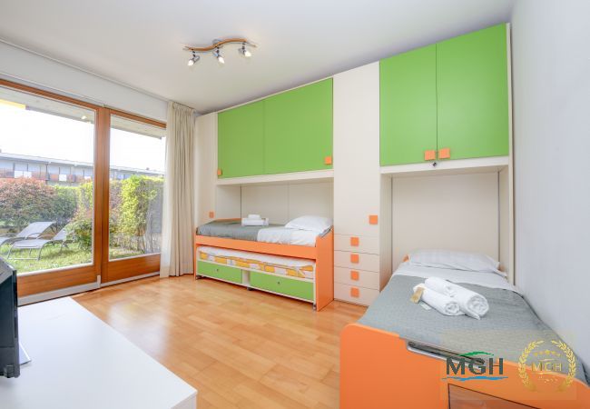 Ferienwohnung in Sirmione - Appartamento Benacus F4 Ferienwohnung in Sirmione - Appartamento Benacus F4