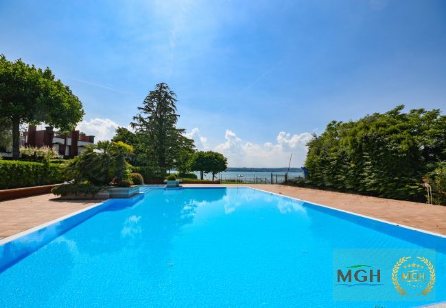 Ferienwohnung in Sirmione - Holiday Sirmione B12 Ferienwohnung in Sirmione - Holiday Sirmione B12