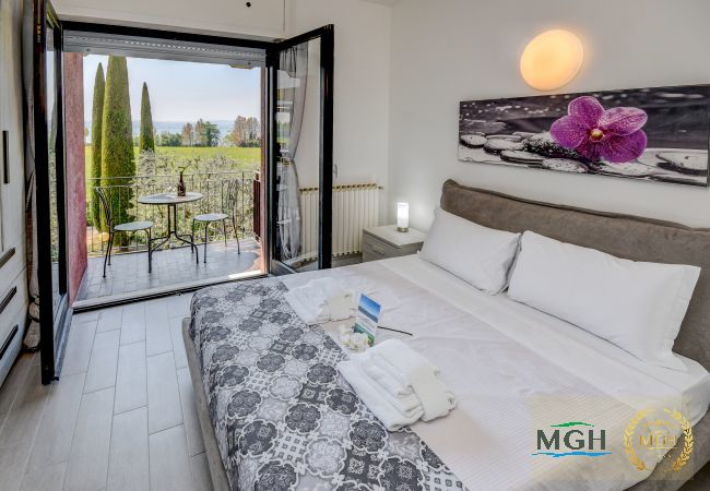 Ferienwohnung in Sirmione - Holiday Sirmione B12 Ferienwohnung in Sirmione - Holiday Sirmione B12