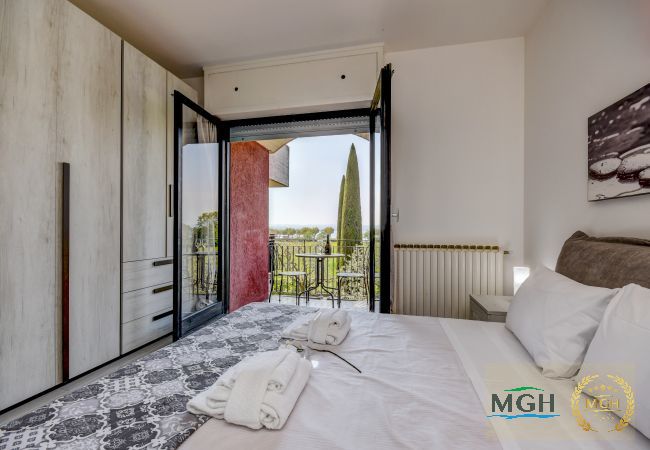Ferienwohnung in Sirmione - Holiday Sirmione B12 Ferienwohnung in Sirmione - Holiday Sirmione B12