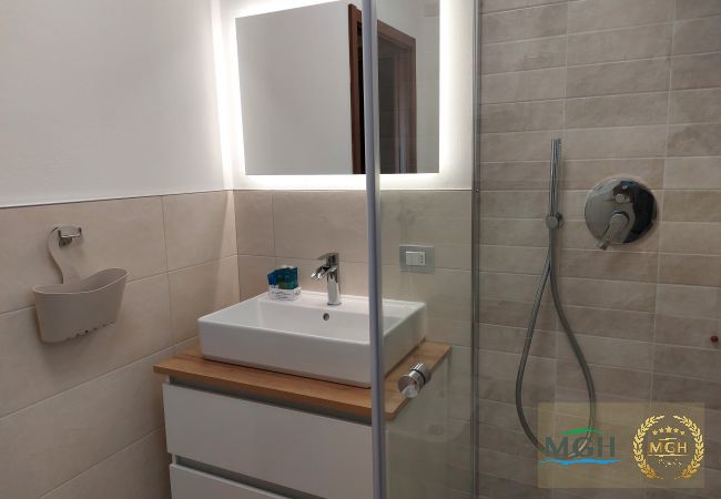 Ferienwohnung in Sirmione - My Sirmione Beach Apartment Superior Ferienwohnung in Sirmione - My Sirmione Beach Apartment Superior