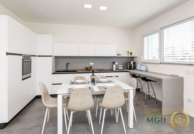 Chalet in Peschiera del Garda - Villetta Dolci Luxury Home - A3 Chalet in Peschiera del Garda - Villetta Dolci Luxury Home - A3