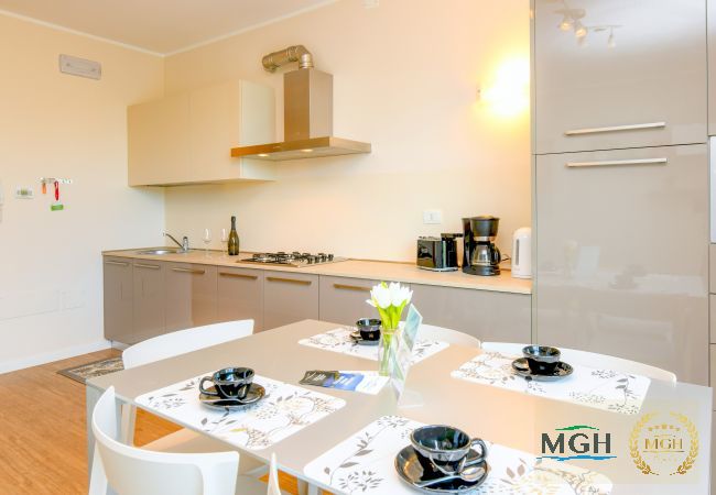 Ferienwohnung in Sirmione - Appartamento Faelmo Luxury Ferienwohnung in Sirmione - Appartamento Faelmo Luxury