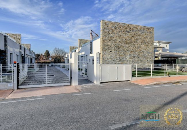 Chalet in Peschiera del Garda - Villetta Dolci Luxury Home - A2 Chalet in Peschiera del Garda - Villetta Dolci Luxury Home - A2