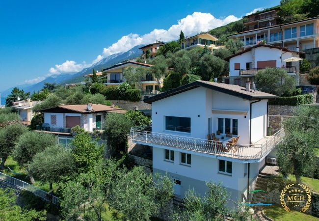 Ferienhaus in Brenzone - Casa Bellavista Brenzone Ferienhaus in Brenzone - Casa Bellavista Brenzone