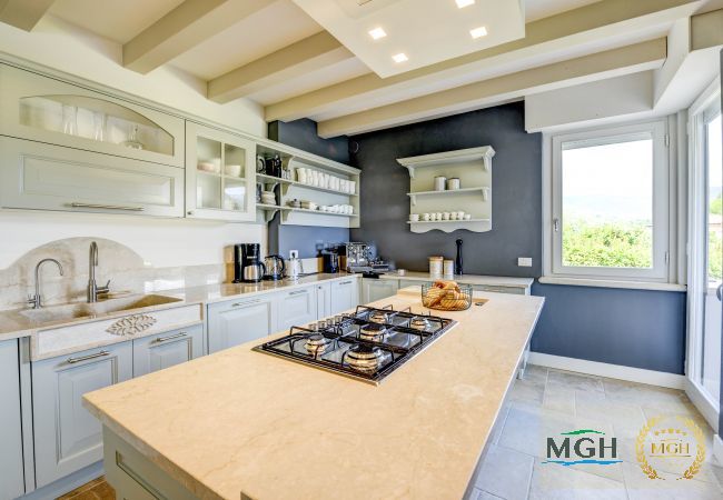 Villa in Salò - MGH Luxury - Villa Caterina Villa in Salò - MGH Luxury - Villa Caterina