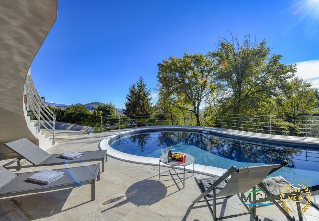 Villa in Villanuova sul Clisi - MGH Luxury - Villa Colombo Villa in Villanuova sul Clisi - MGH Luxury - Villa Colombo