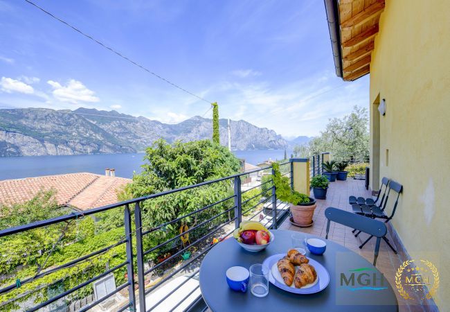 Ferienwohnung in Malcesine - MALCESINE HOLIDAY APARTMENT Ferienwohnung in Malcesine - MALCESINE HOLIDAY APARTMENT