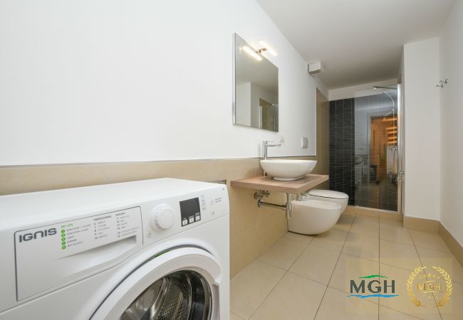 Ferienwohnung in Sirmione - Caesar Sirmione Luxury Apartment F02 Ferienwohnung in Sirmione - Caesar Sirmione Luxury Apartment F02