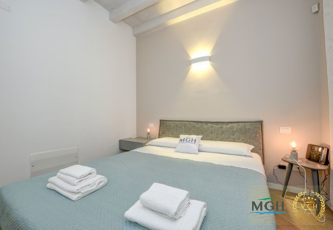 Ferienwohnung in Sirmione - Caesar Sirmione Luxury Apartment F02 Ferienwohnung in Sirmione - Caesar Sirmione Luxury Apartment F02