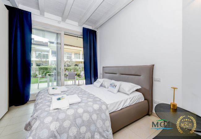 Ferienwohnung in Sirmione - Caesar Sirmione Luxury Apartment F15 Ferienwohnung in Sirmione - Caesar Sirmione Luxury Apartment F15