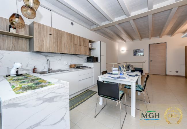Ferienwohnung in Sirmione - Caesar Sirmione Luxury Apartment F15 Ferienwohnung in Sirmione - Caesar Sirmione Luxury Apartment F15