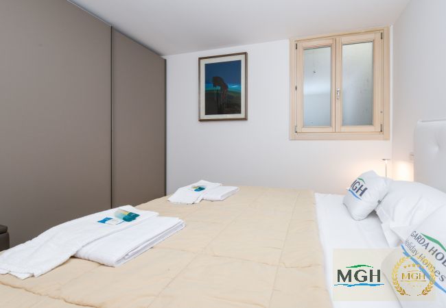 Ferienwohnung in Sirmione - Caesar Sirmione Luxury Apartment F15 Ferienwohnung in Sirmione - Caesar Sirmione Luxury Apartment F15