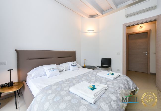 Ferienwohnung in Sirmione - Caesar Sirmione Luxury Apartment F15 Ferienwohnung in Sirmione - Caesar Sirmione Luxury Apartment F15