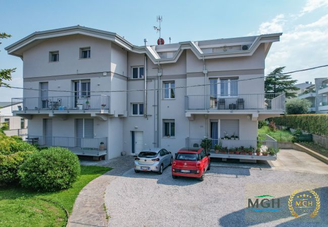 Ferienwohnung in Sirmione - MGH Family Apartment Sirmione Ferienwohnung in Sirmione - MGH Family Apartment Sirmione