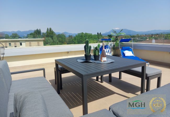 Ferienwohnung in Desenzano del Garda - Katya Resort Penthouse Apartment - MGH G2 26 Ferienwohnung in Desenzano del Garda - Katya Resort Penthouse Apartment - MGH G2 26