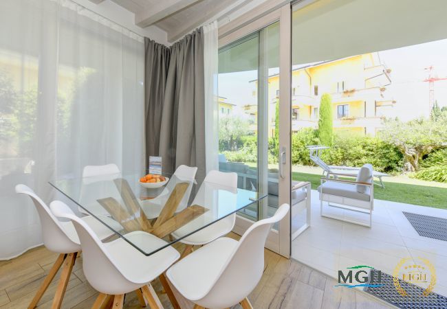 Ferienwohnung in Sirmione - Caesar Sirmione Luxury Apartment C01 Ferienwohnung in Sirmione - Caesar Sirmione Luxury Apartment C01