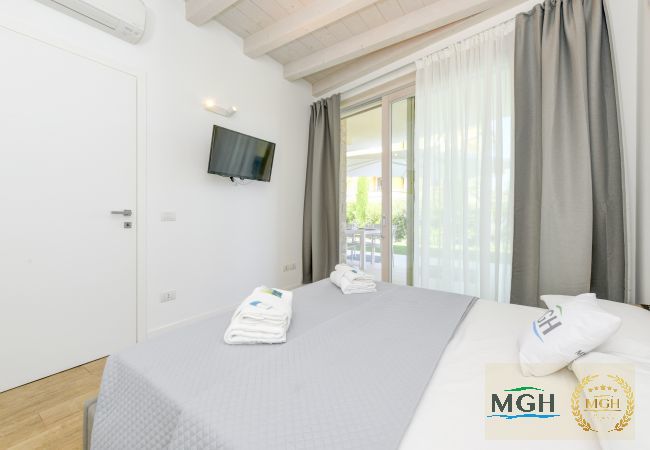 Ferienwohnung in Sirmione - Caesar Sirmione Luxury Apartment C01 Ferienwohnung in Sirmione - Caesar Sirmione Luxury Apartment C01