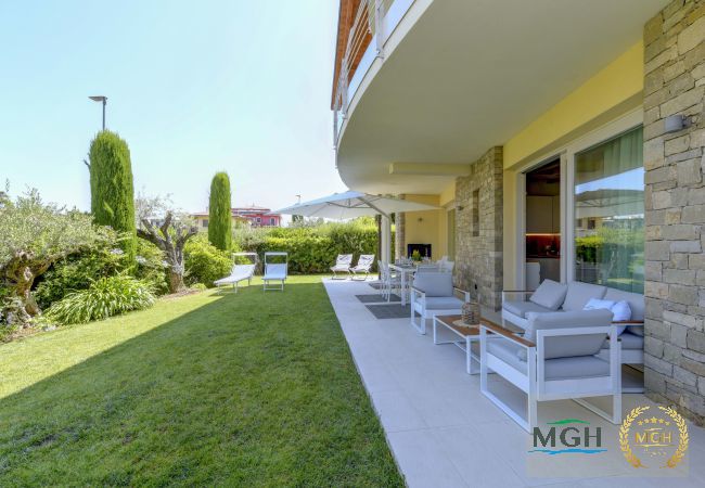 Ferienwohnung in Sirmione - Caesar Sirmione Luxury Apartment C01 Ferienwohnung in Sirmione - Caesar Sirmione Luxury Apartment C01