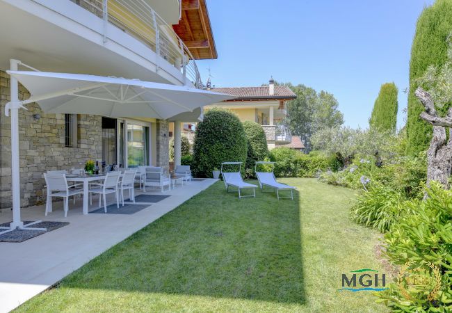 Ferienwohnung in Sirmione - Caesar Sirmione Luxury Apartment C01 Ferienwohnung in Sirmione - Caesar Sirmione Luxury Apartment C01