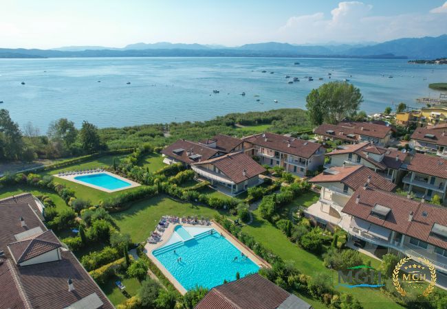Ferienwohnung in Sirmione - Caesar Sirmione Luxury Apartment C01 Ferienwohnung in Sirmione - Caesar Sirmione Luxury Apartment C01